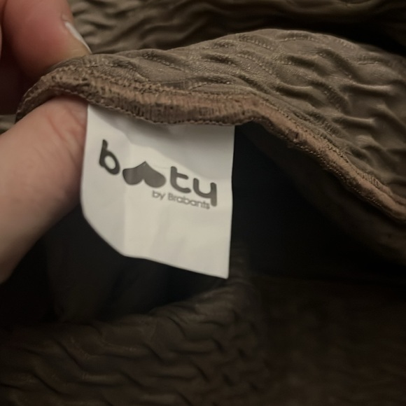 Booty by Brabants mocha croco legging plus size - like new condition - Picture 3 of 7